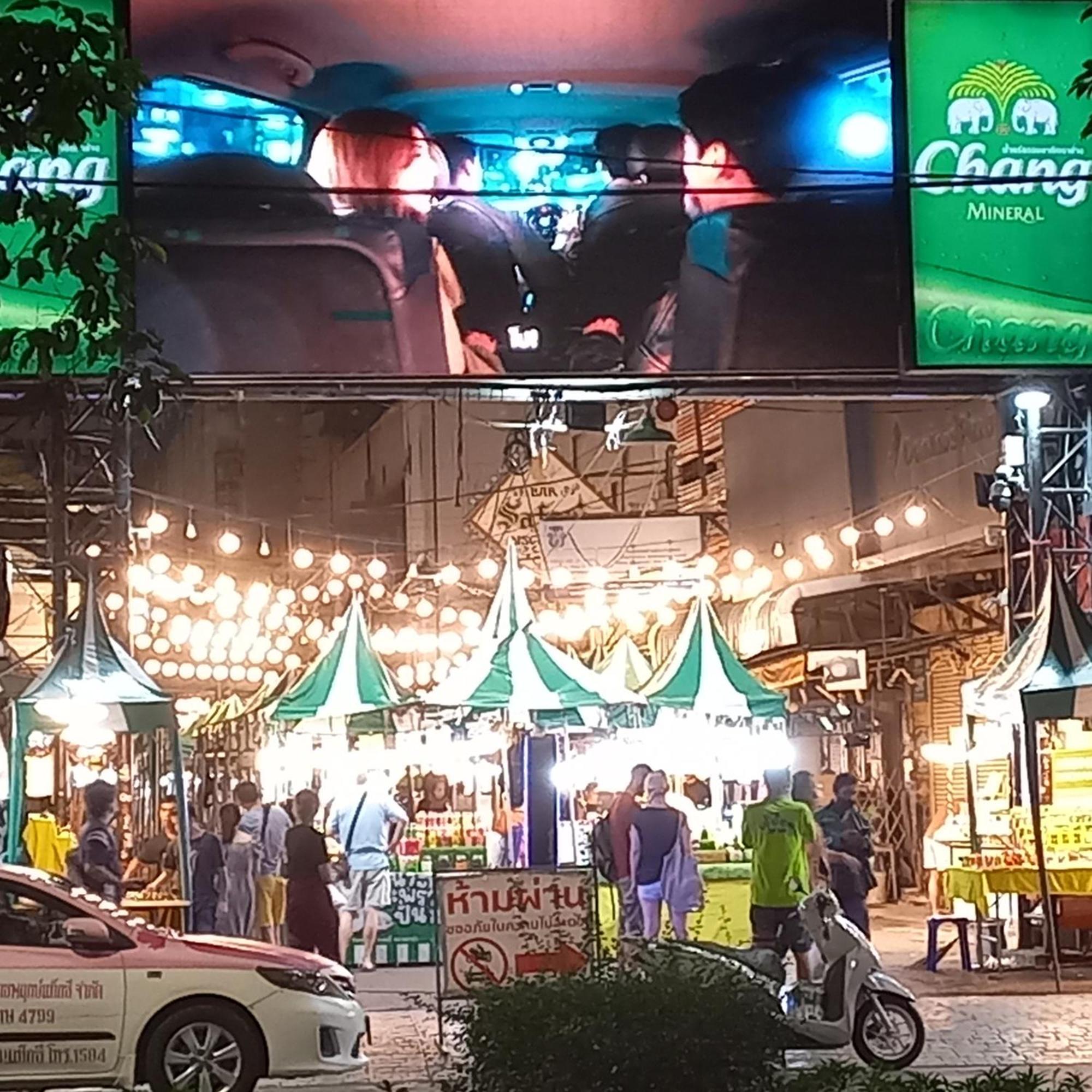 Hostel Smile Society Bangkok Exterior foto